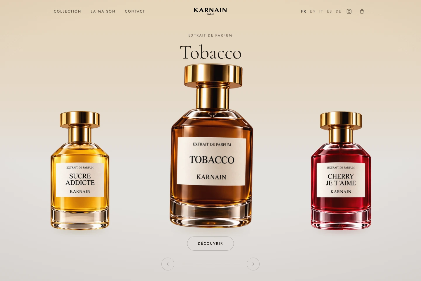 Accueil actuel de Karnain en français, avec le carrousel de trois flacons